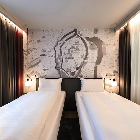 Intercityhotel Luebeck Exterior photo