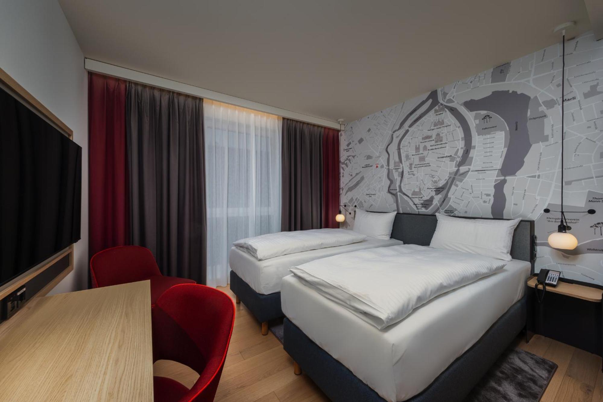 Intercityhotel Luebeck Exterior photo