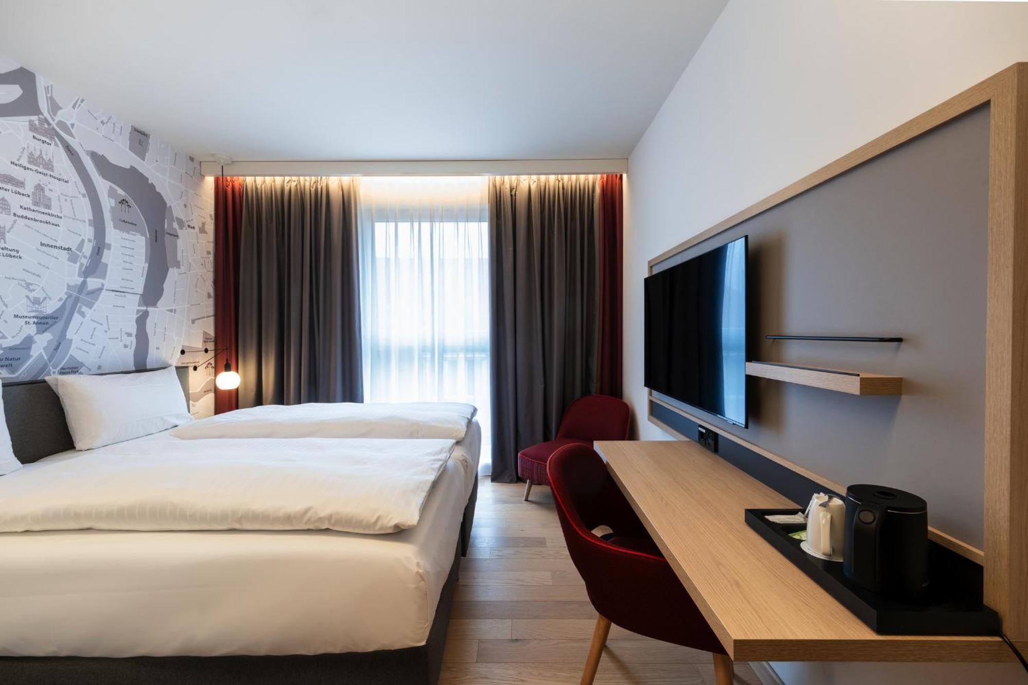 Intercityhotel Luebeck Exterior photo