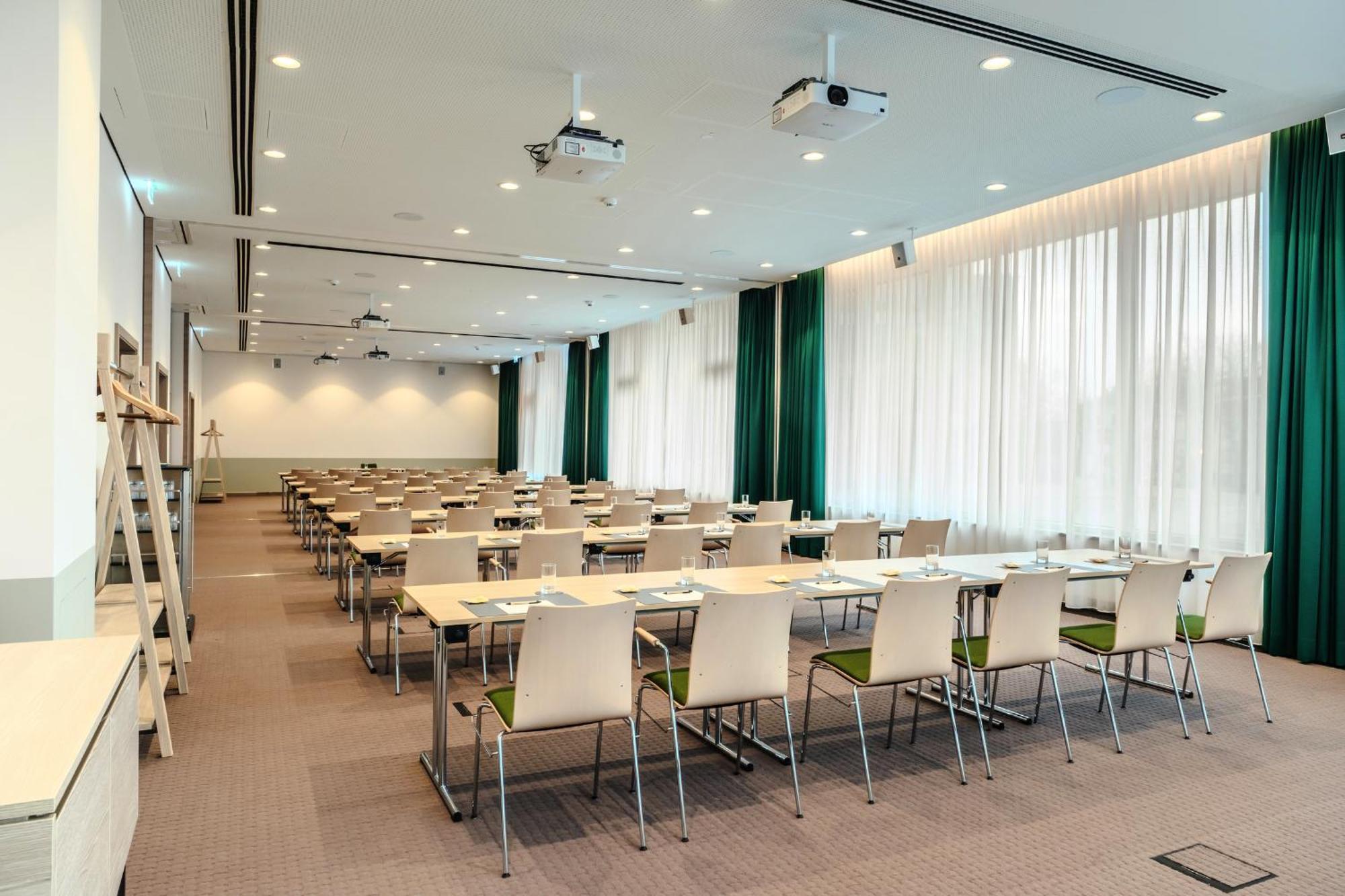 Intercityhotel Luebeck Exterior photo